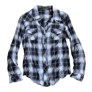 Metropark Women’s Black and White Plaid Shirt